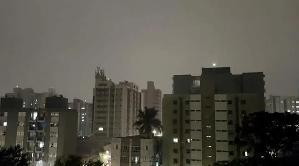 Frente fria deve trazer chuva e mudança no tempo em Londrina no fim de semana