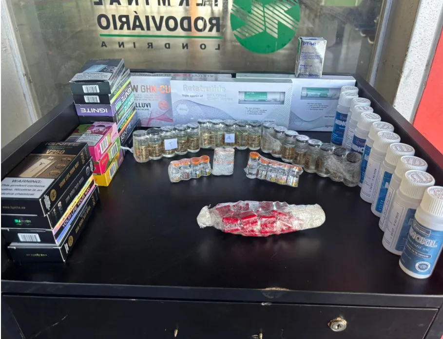 Polícia Civil apreende produtos contrabandeados e prende homem em ônibus na rodoviária de Londrina