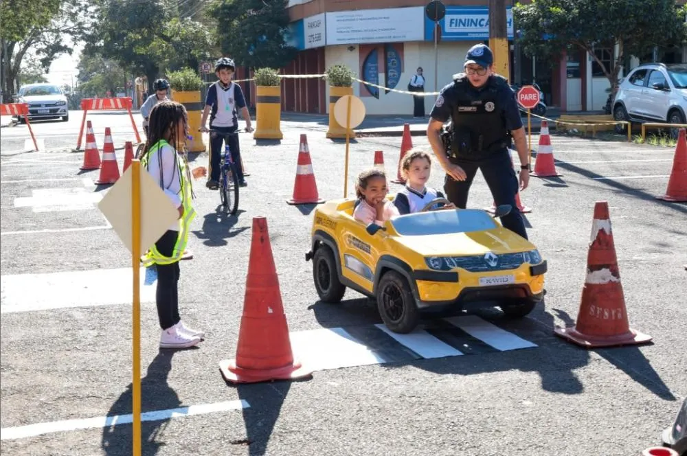 Arapongas abre campanha Maio Amarelo com foco na conscientização no trânsito