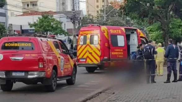 Idoso e cachorro morrem após atropelamento na Avenida Higienópolis, em Londrina